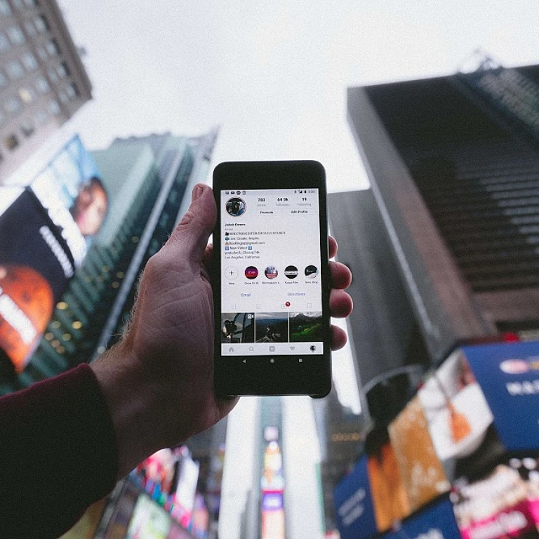 Élaborer une Stratégie d'Engagement Communautaire Efficace pour Votre Podcast : Astuces et Tendances Révolutionnaires